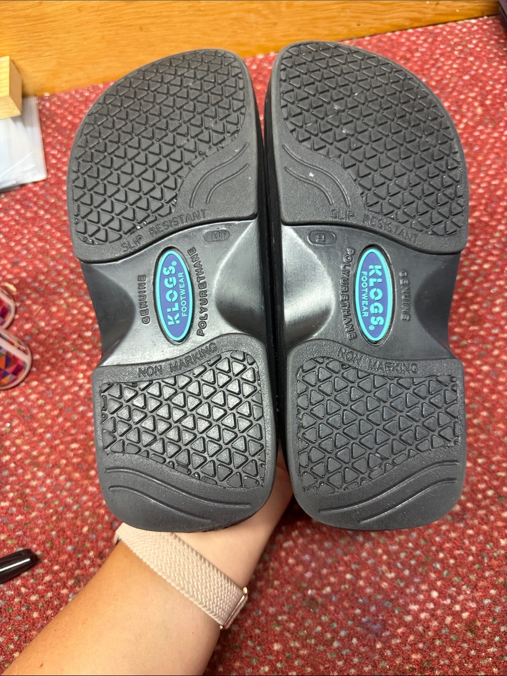 Klogs Black Slip-Resistant Clogs